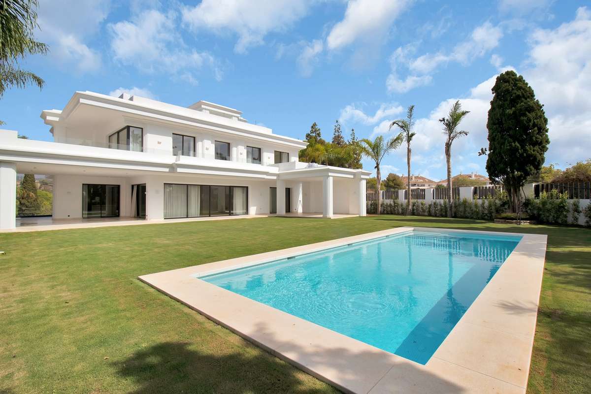 Sea view villa in Marbella