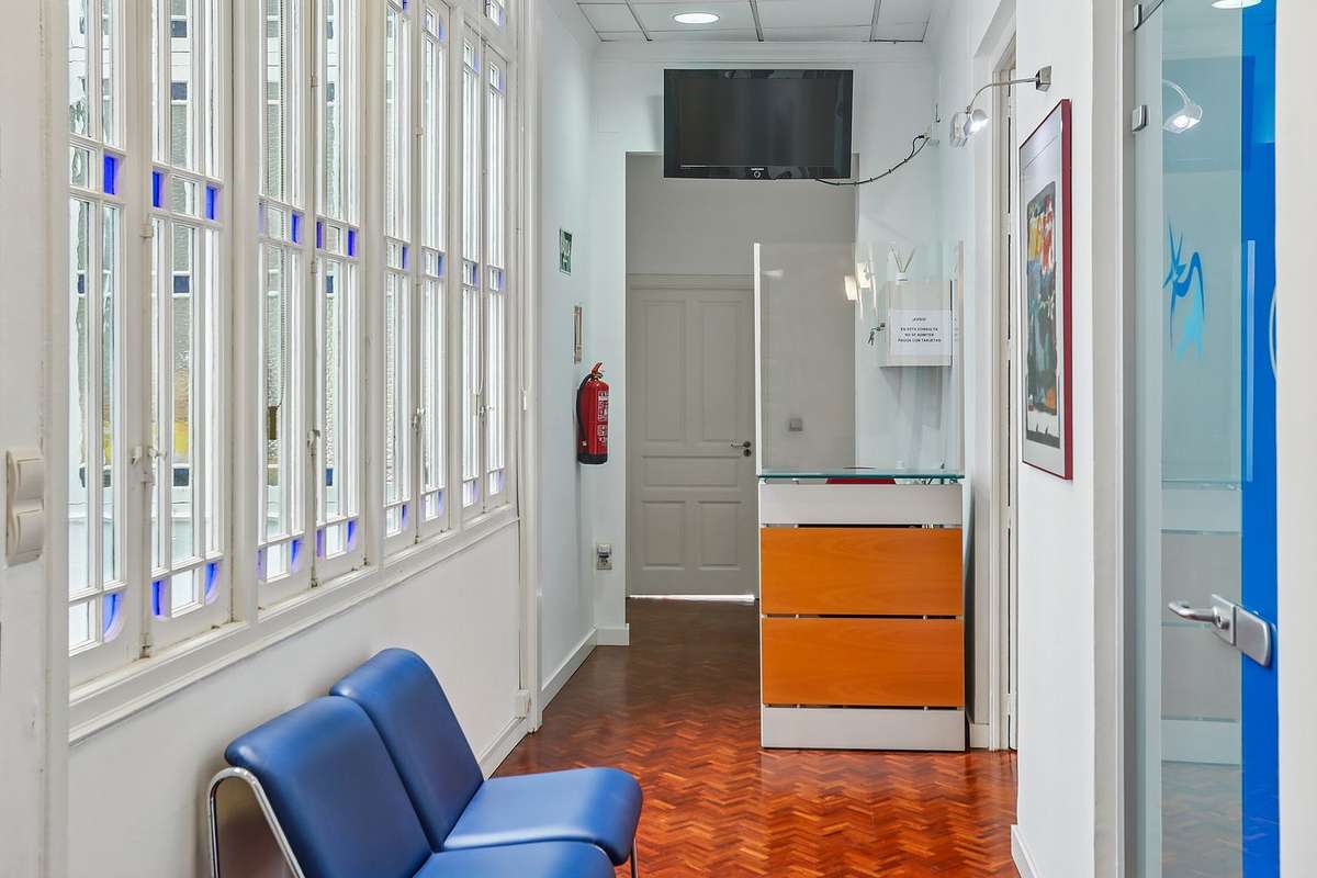 Office of 6 bedrooms