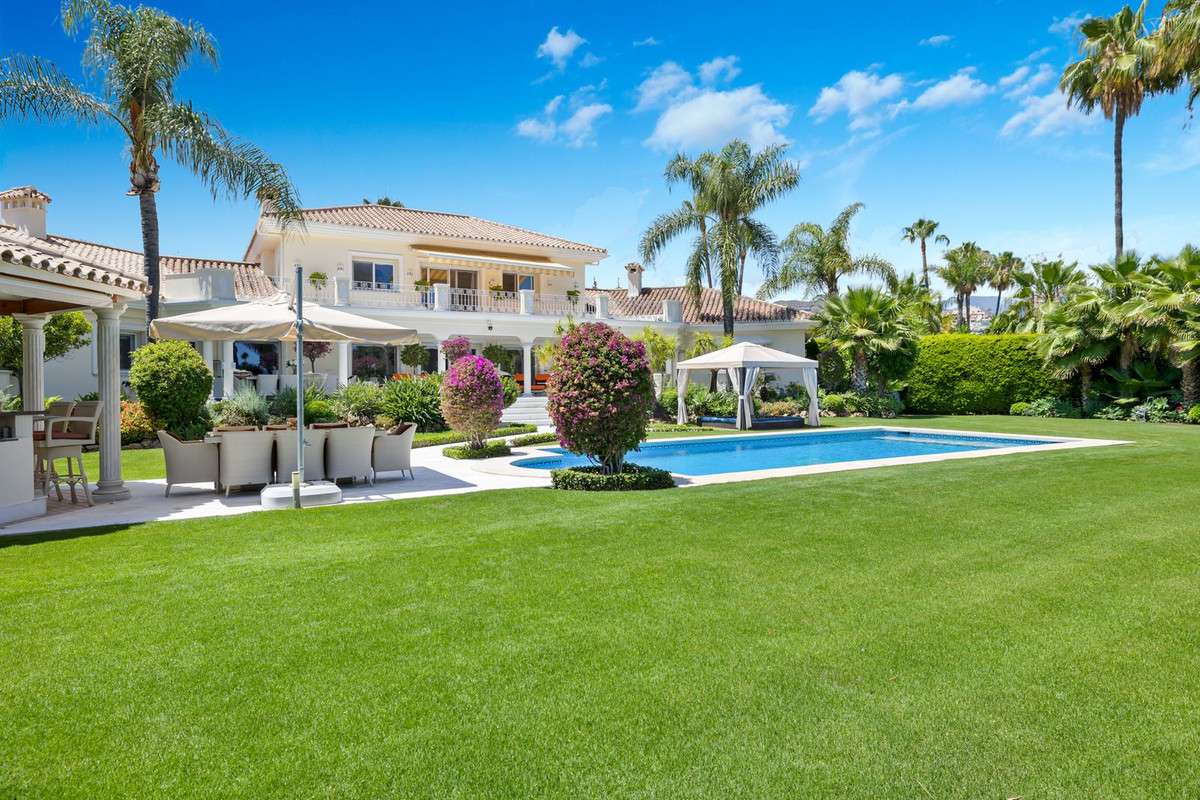 Villa con vistas a La Concha en Marbella