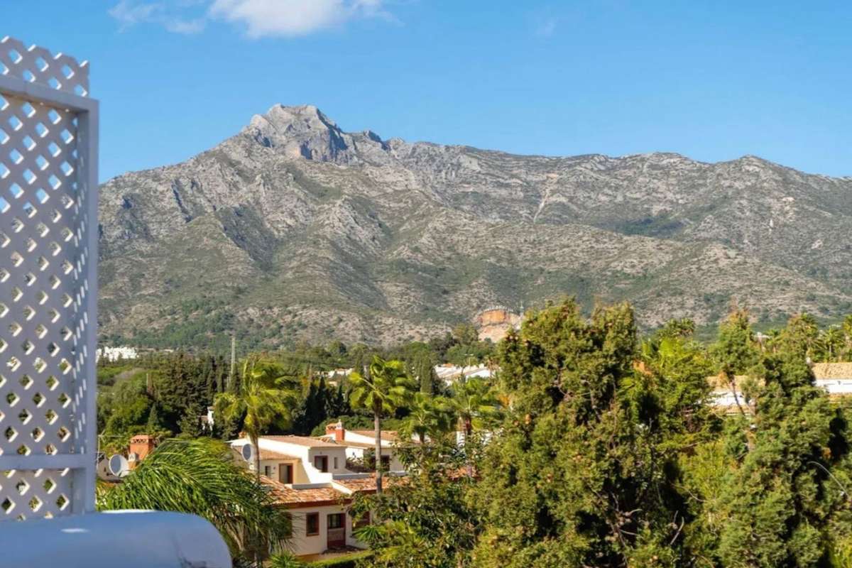 Townhouse with terrace in Marbella
