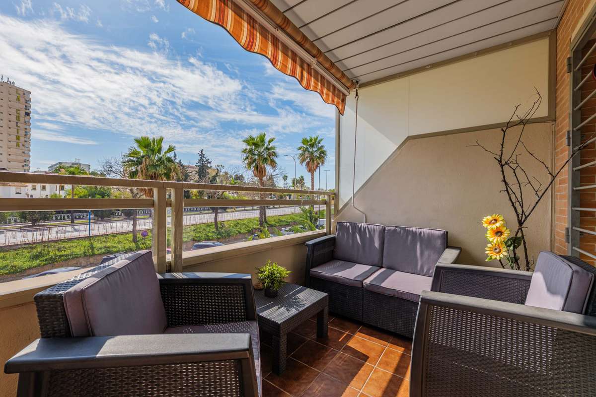 Apartamento con patio en Torremolinos