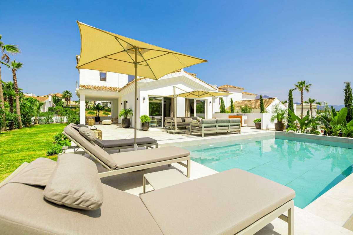 Detached Villa of 4 bedrooms