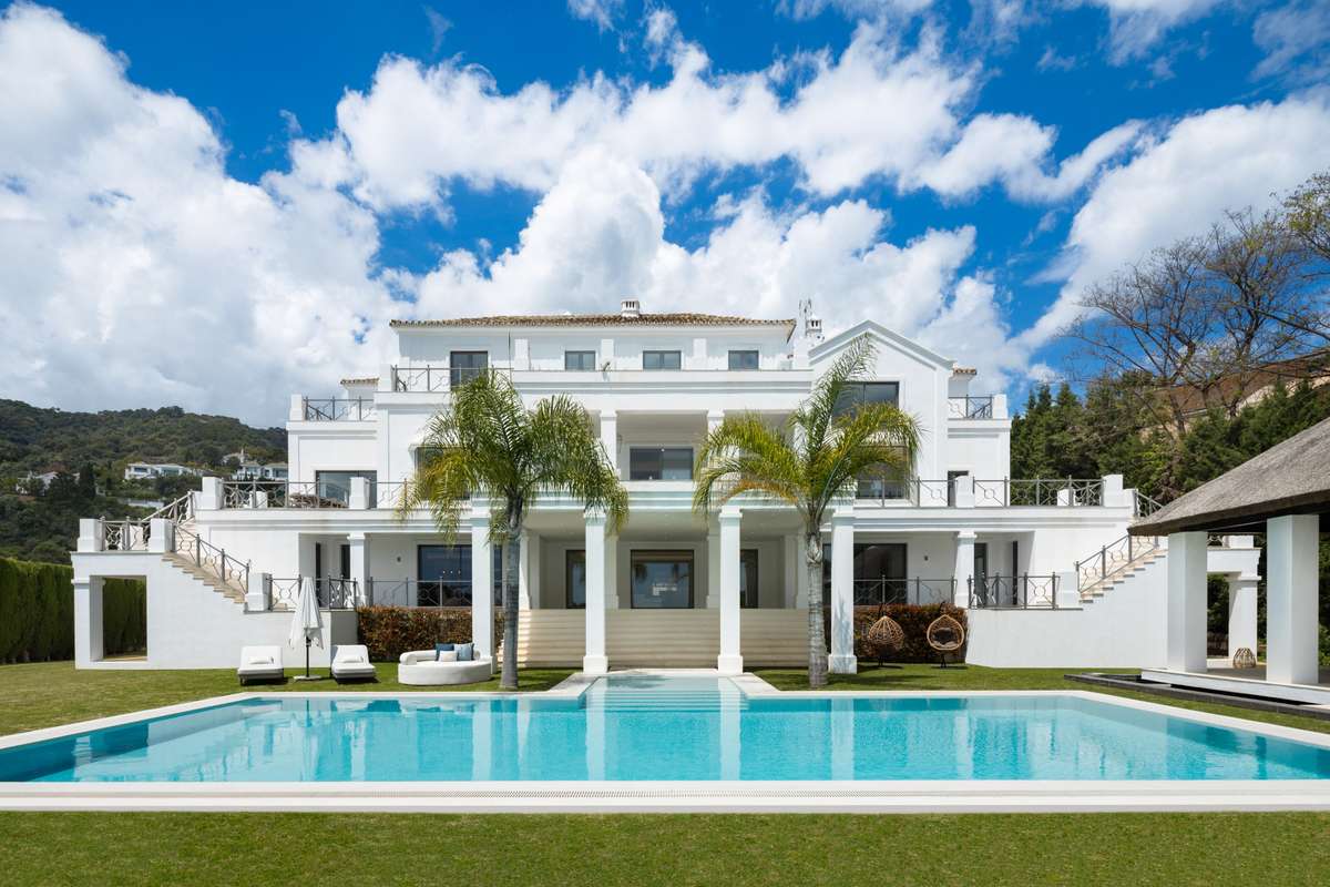 Sea view villa in Benahavís