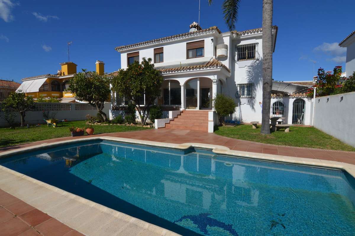 Villa with private pool in Marbella