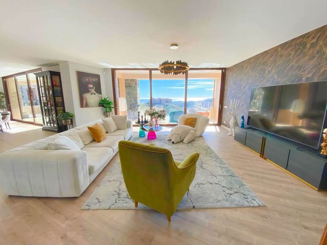 Middle Floor Apartment of 4 bedrooms in La Quinta