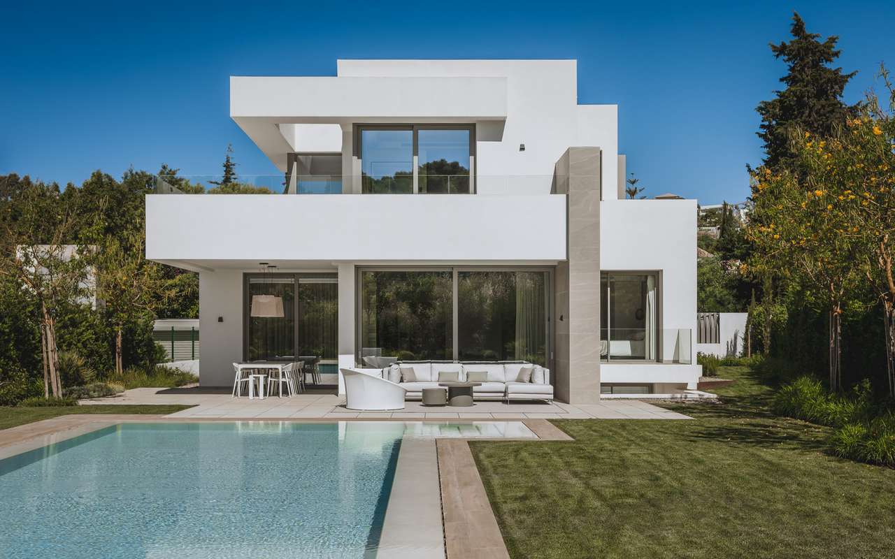 Villa con piscina en Estepona