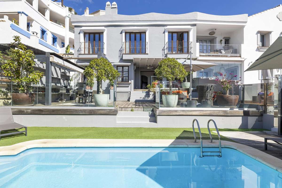 Townhouse of 5 bedrooms