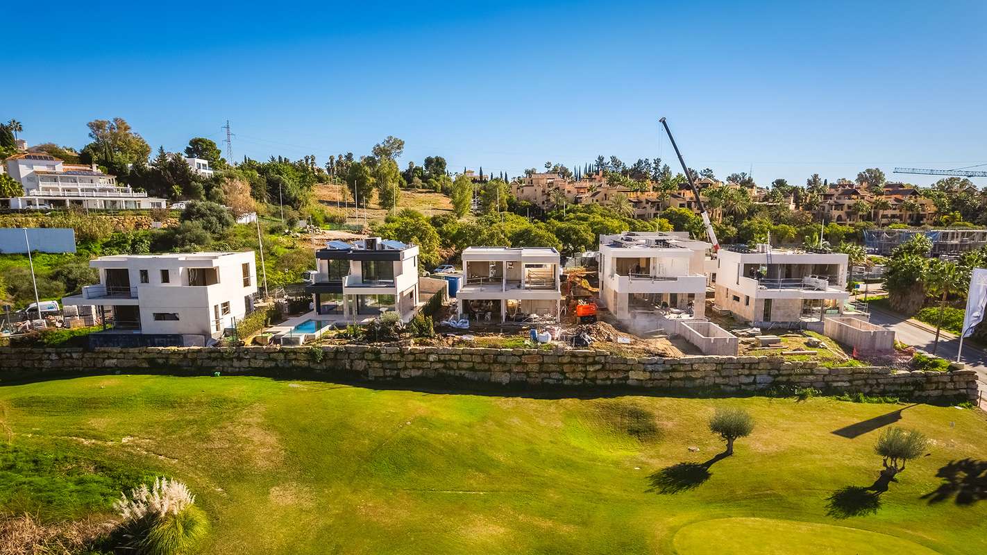 Villa with private pool in Estepona