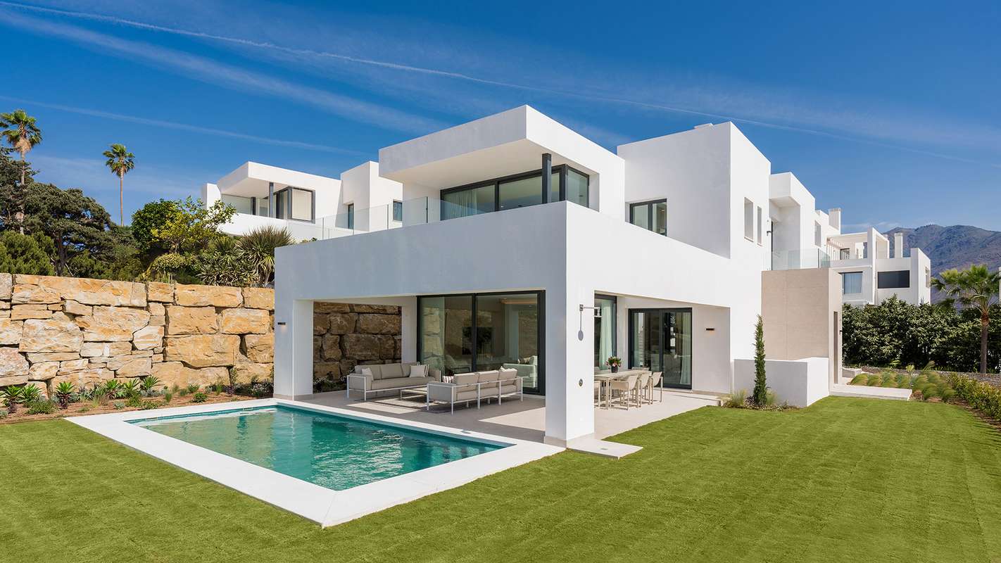 Villa en campo de golf en Estepona
