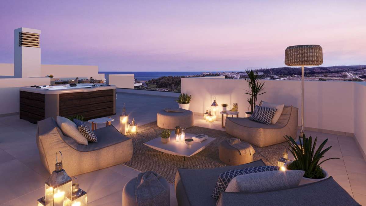 Top Floor Apartment of 3 bedrooms
