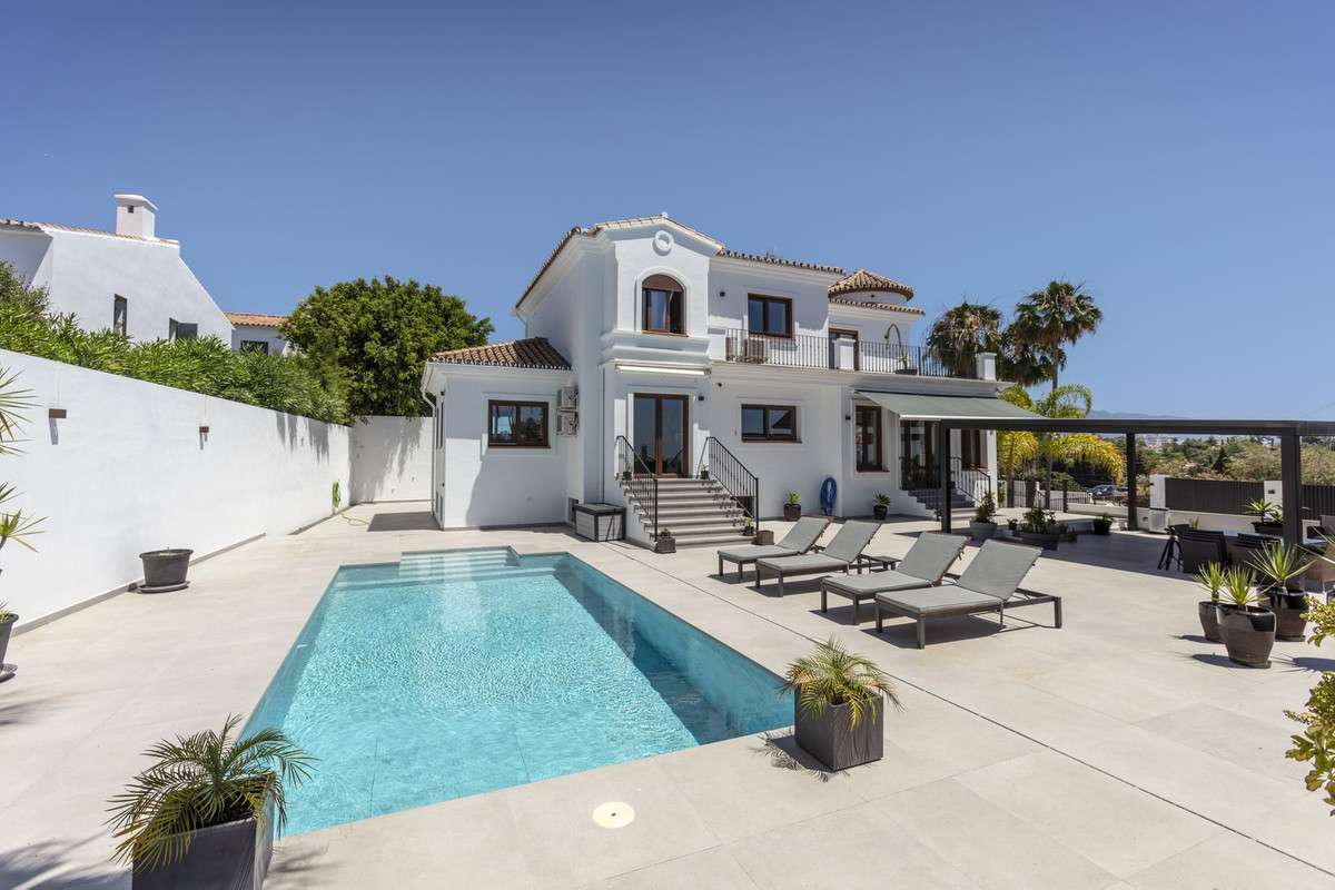 Villa con vistas al mar en Estepona