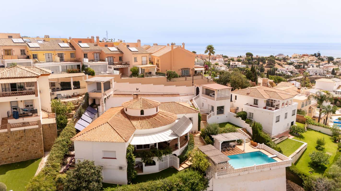 Villa with sea view in Fuengirola