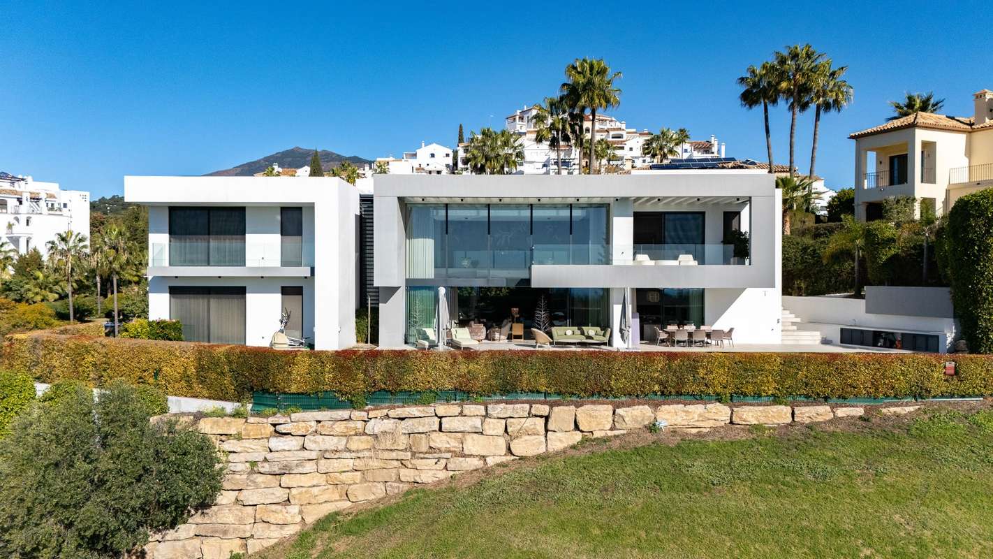 Chalet primera línea de golf en Benahavís