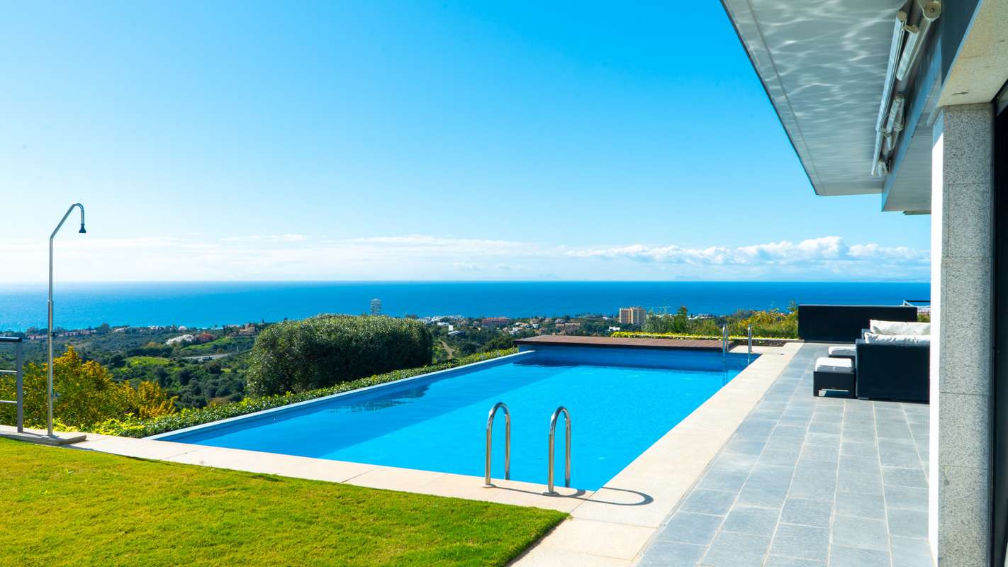 Sea view villa in Marbella