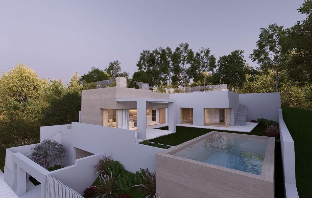 Four-bedroom villa in Estepona