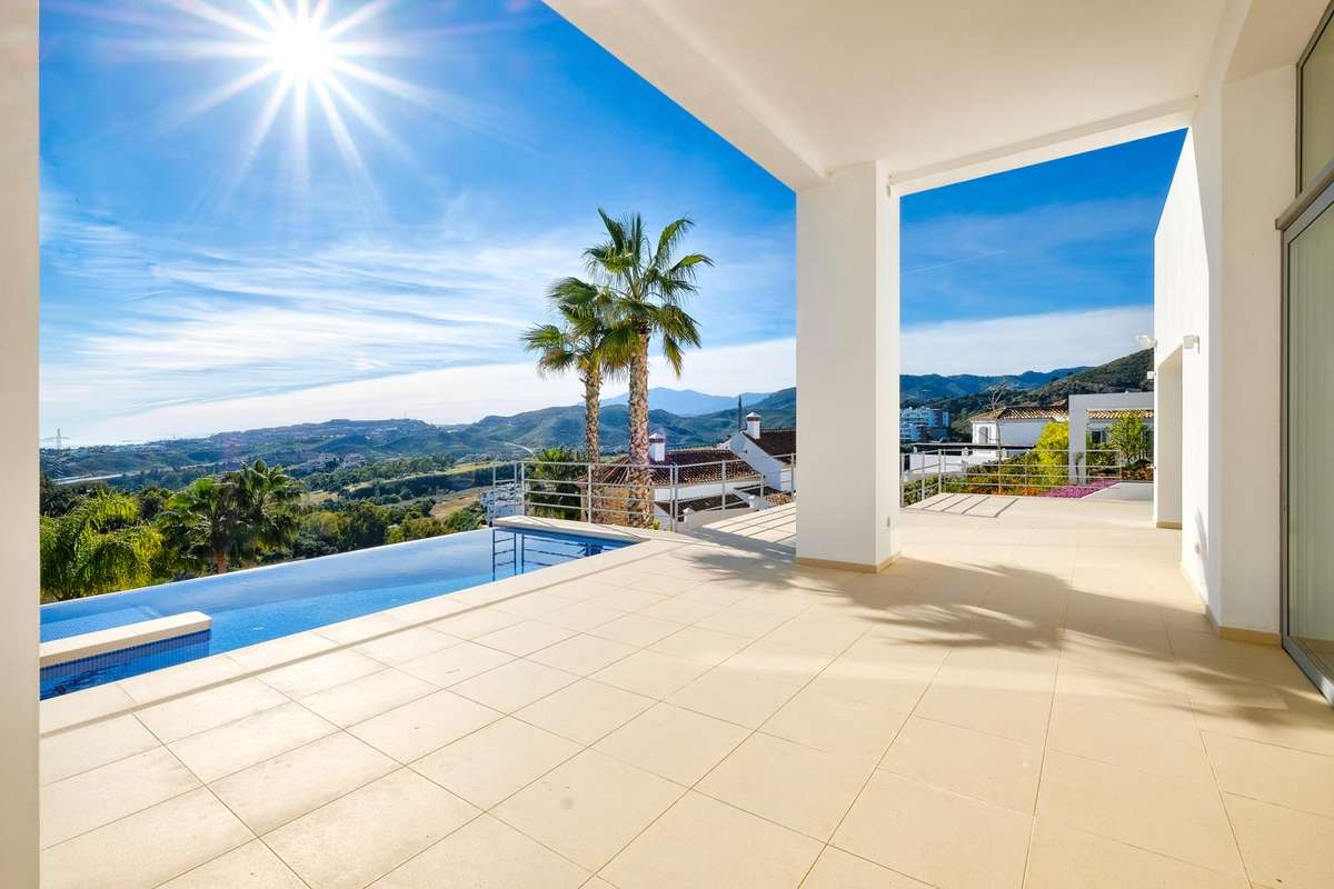 Detached Villa of 4 bedrooms