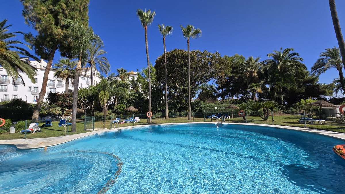 Apartamento en primera línea de playa en Marbella