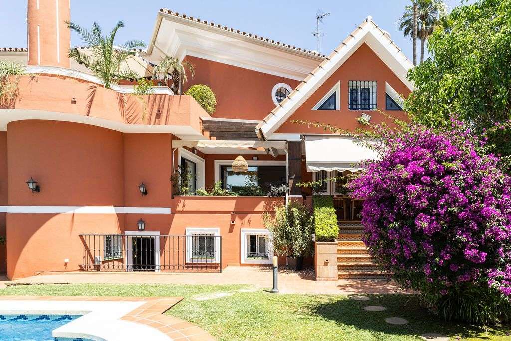 Townhouse of 5 bedrooms