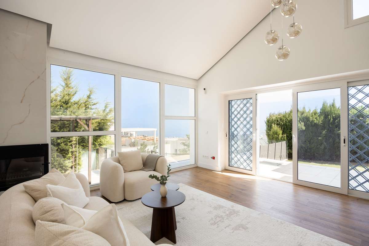 Detached Villa of 5 bedrooms