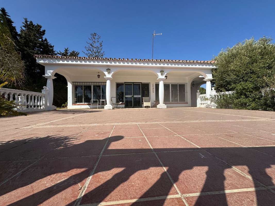 Villa a reformar en Estepona