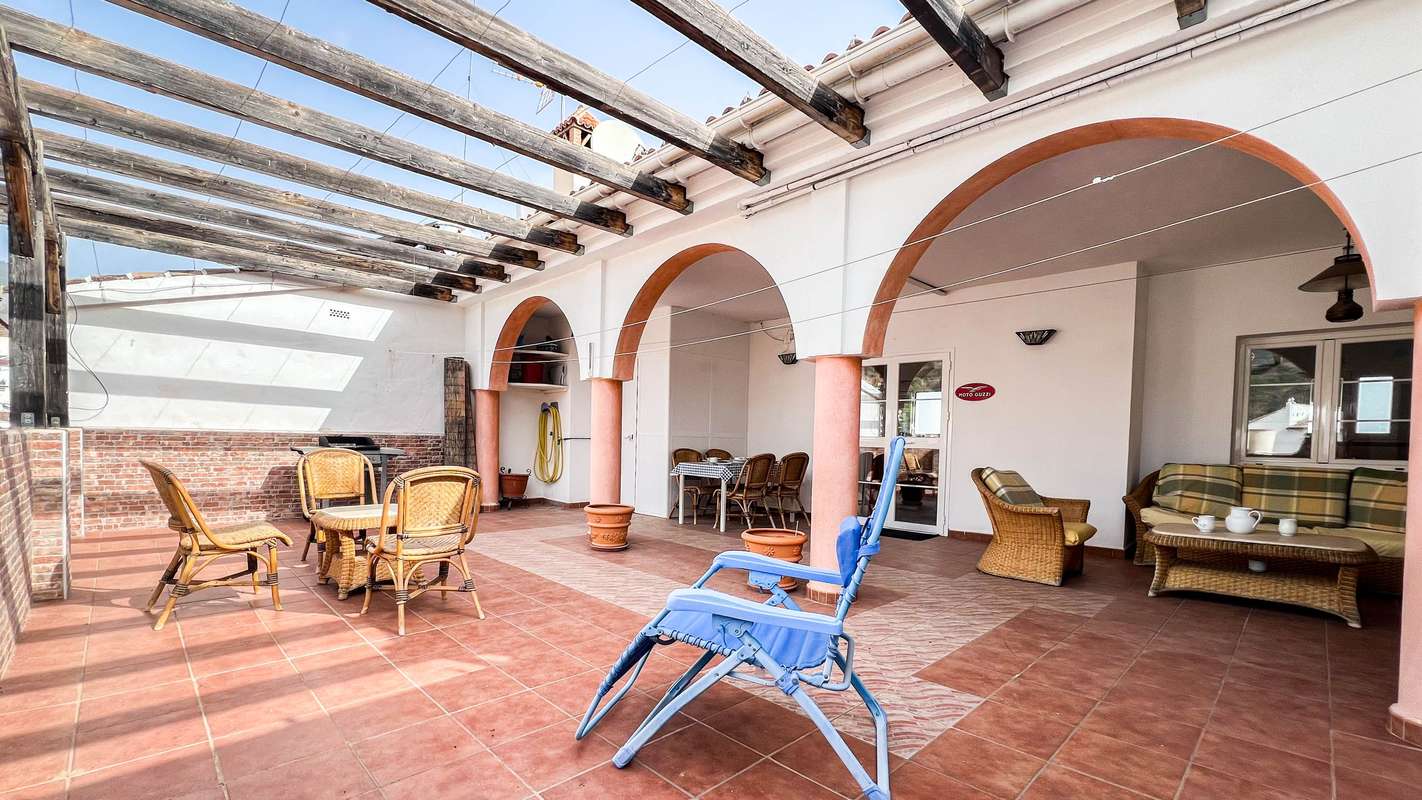 Adosado con terraza en Tolox