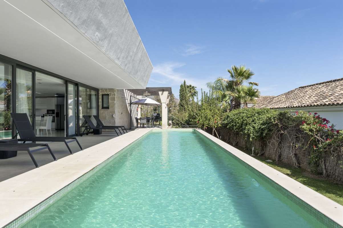 Detached Villa of 5 bedrooms