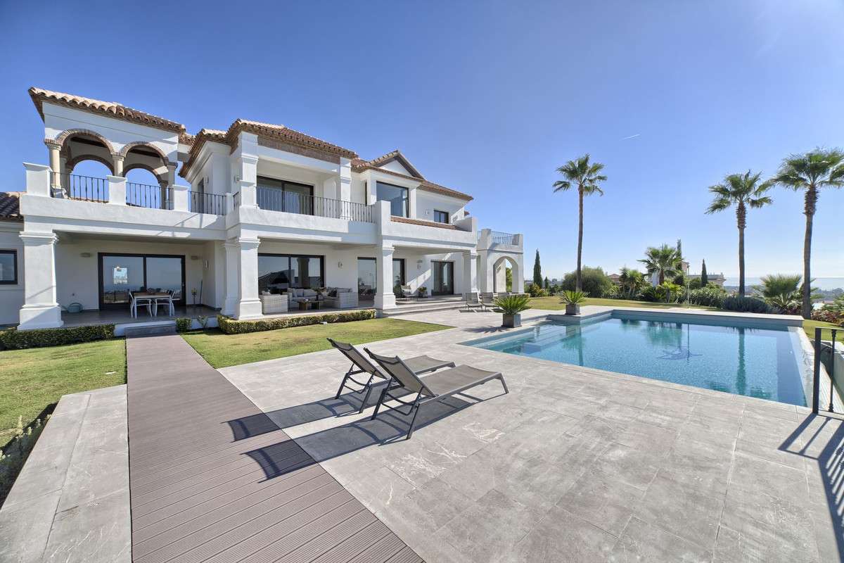 Villa con piscina en Benahavís