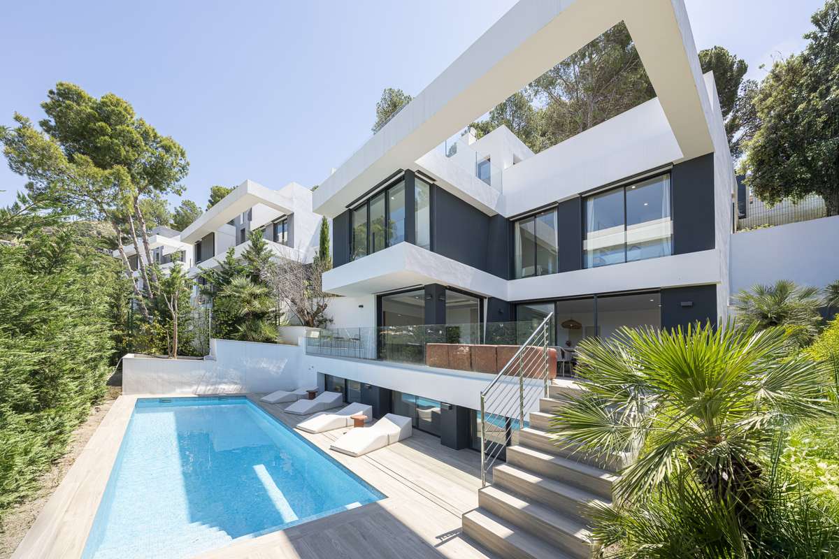 Detached Villa of 4 bedrooms