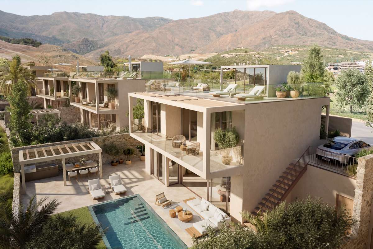 Golf view villa in Estepona