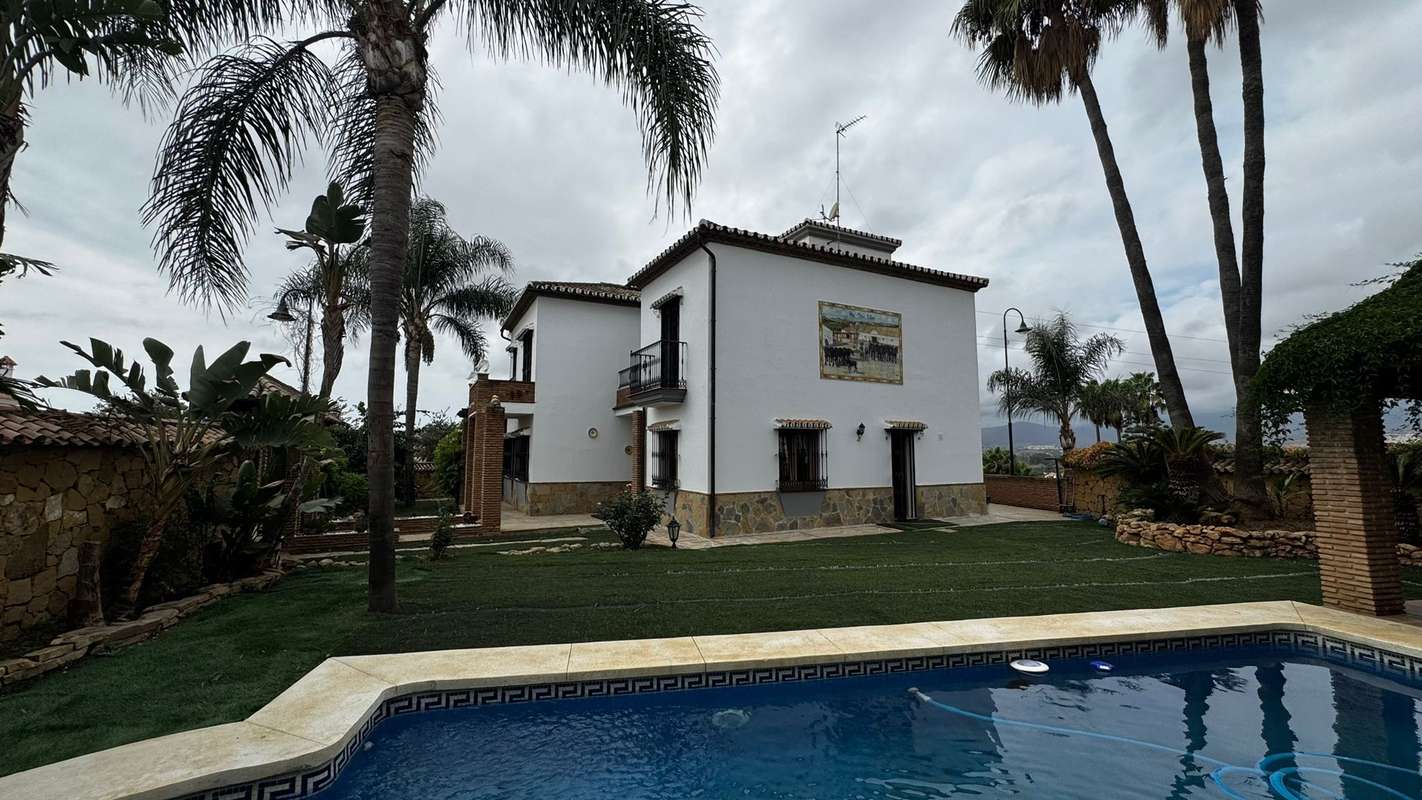 Villa with pool in Mijas