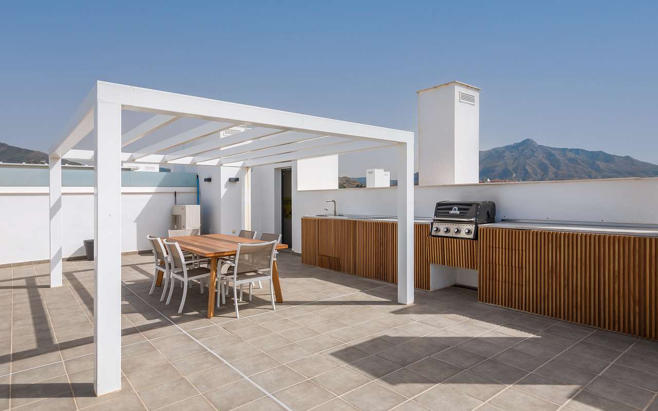 Penthouse with terrace in Marbella