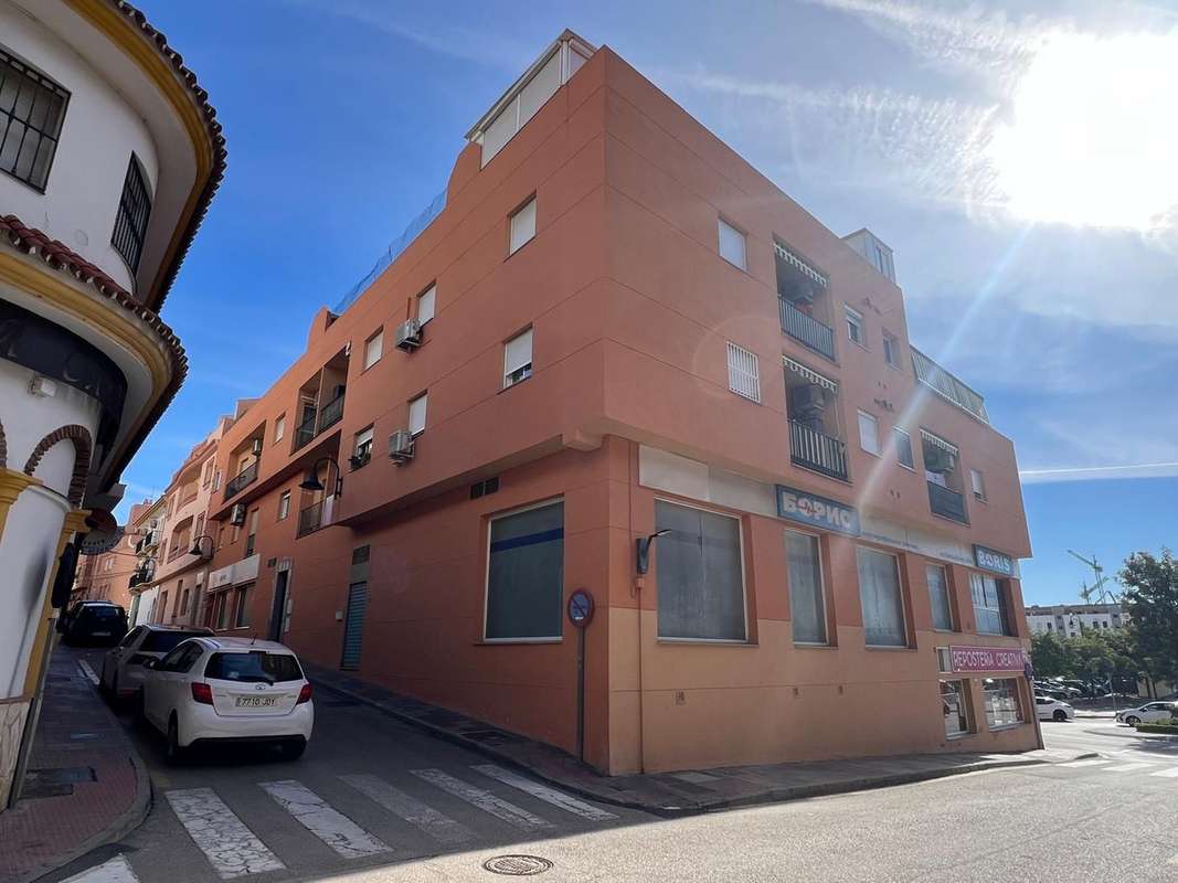 Middle Floor Apartment of 2 bedrooms in Las Lagunas