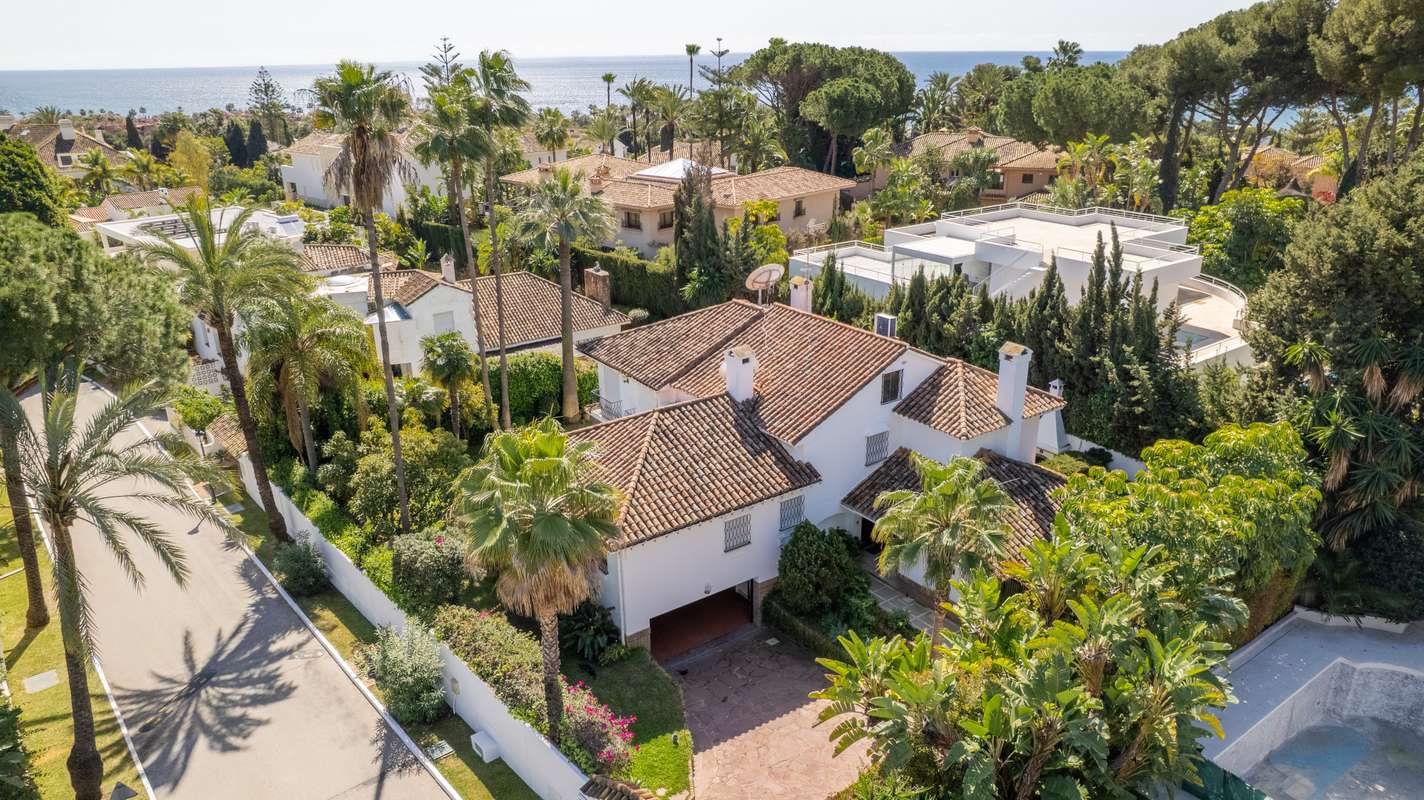 Detached Villa of 5 bedrooms