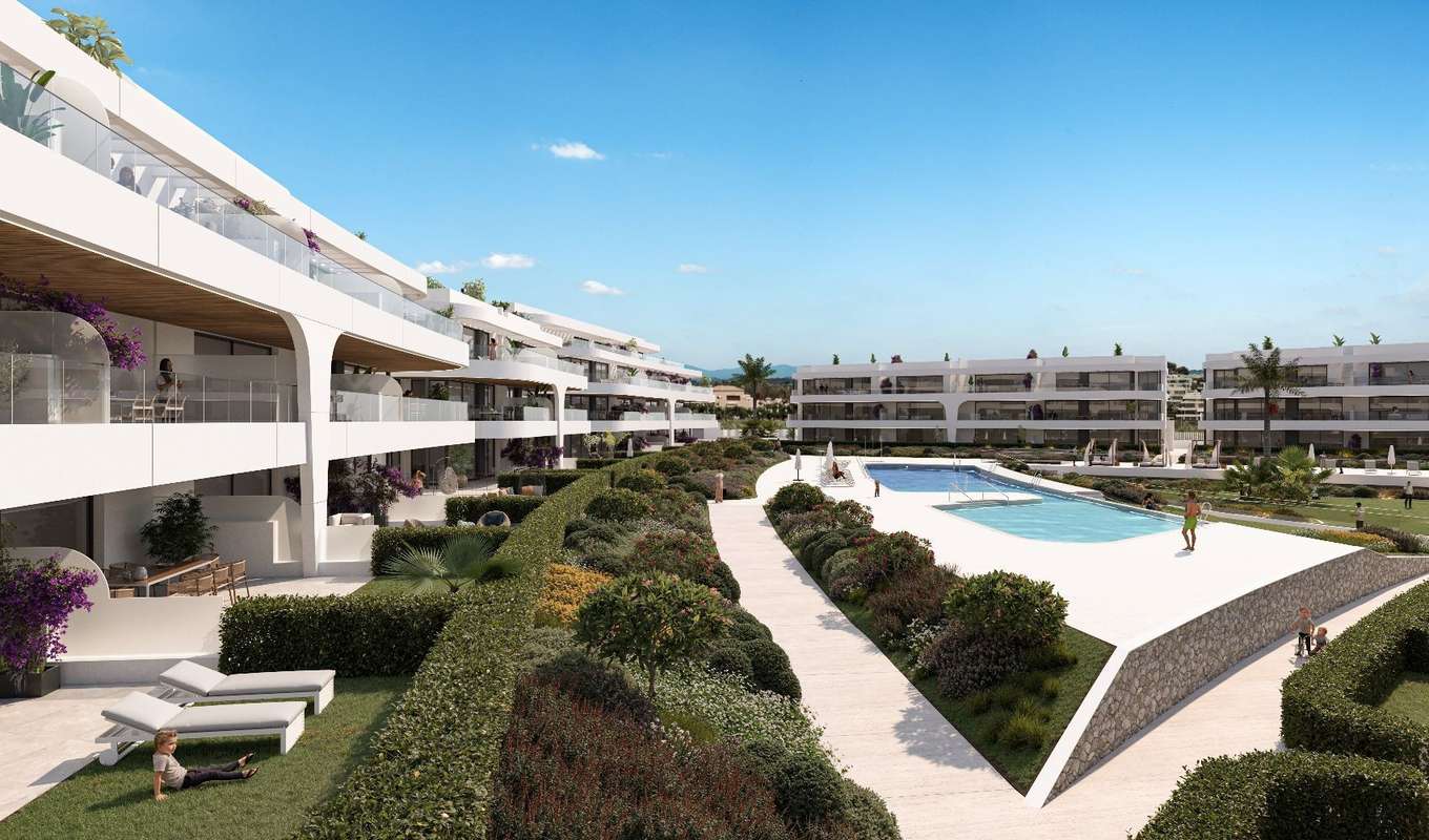 Apartamento con jardín privado en Estepona