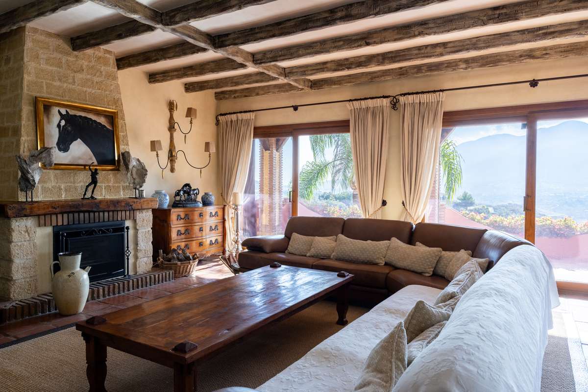 Casa con piscina en Coín