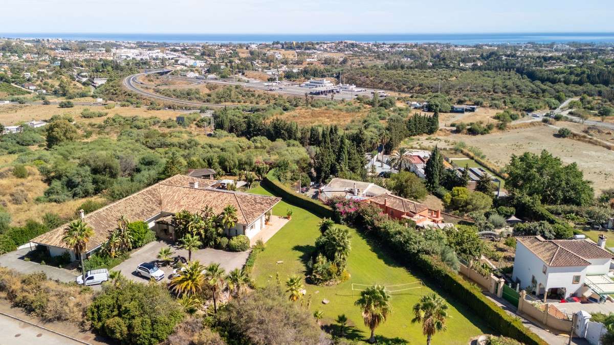 Detached Villa of 5 bedrooms