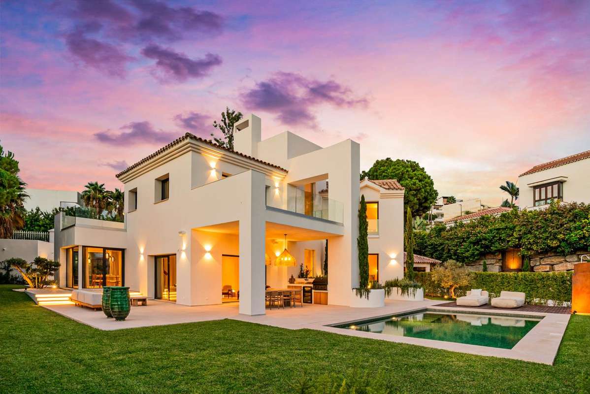 Detached Villa of 4 bedrooms