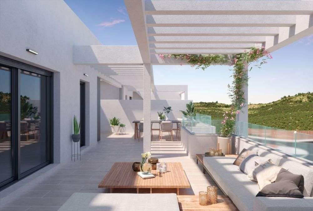 Penthouse with mountain view in Malaga