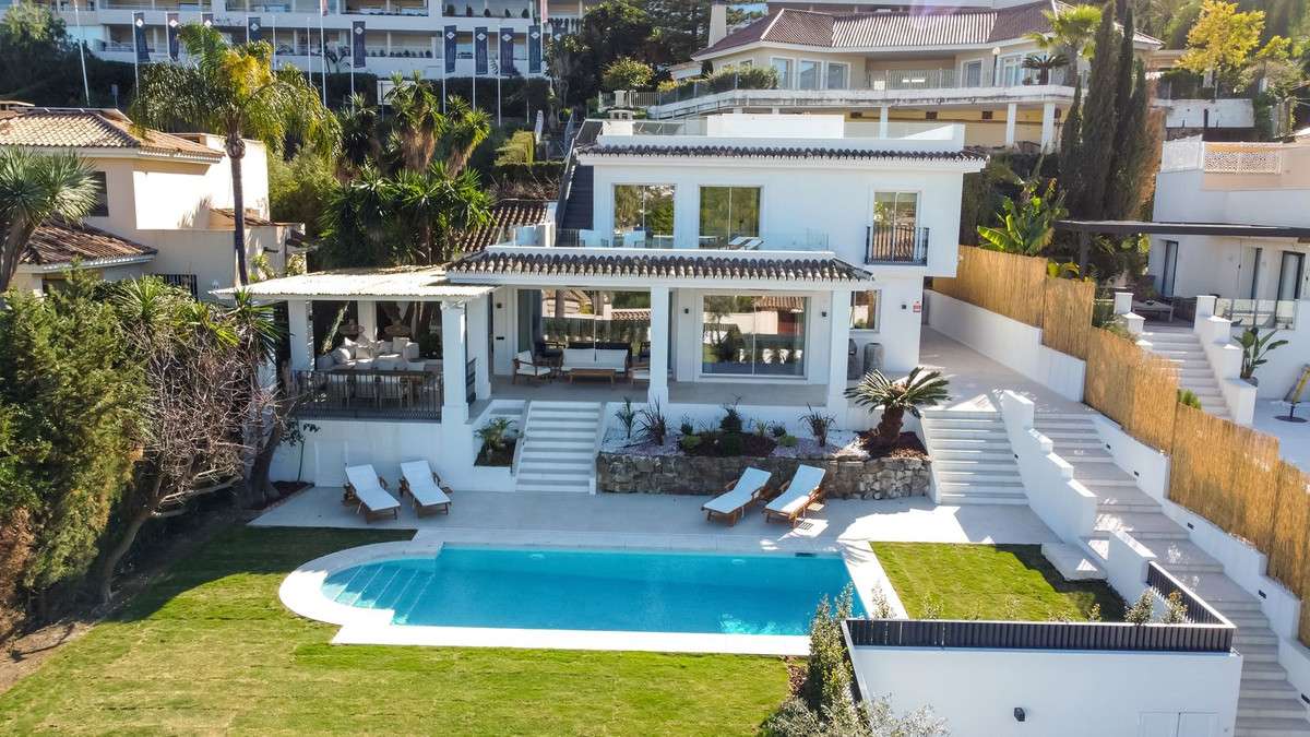 Villa con chimenea en Marbella