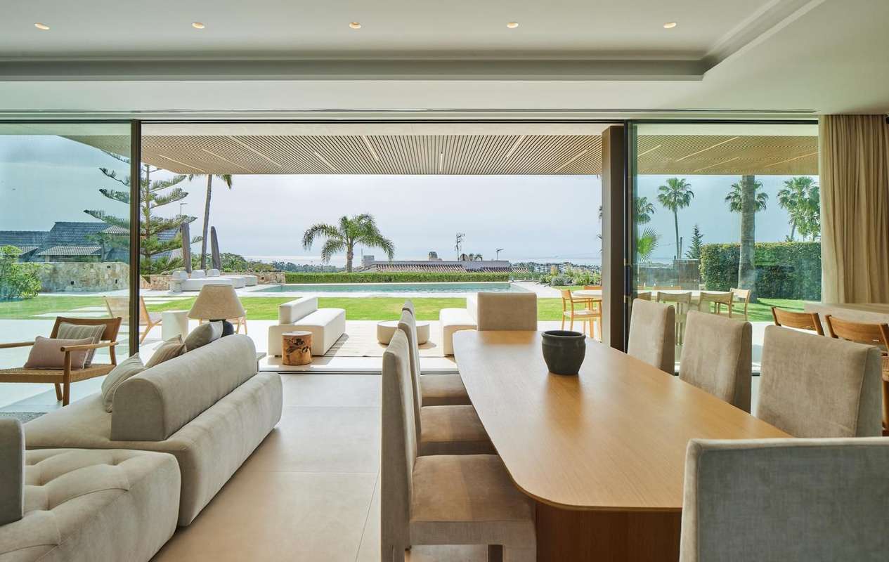 Detached Villa of 5 bedrooms