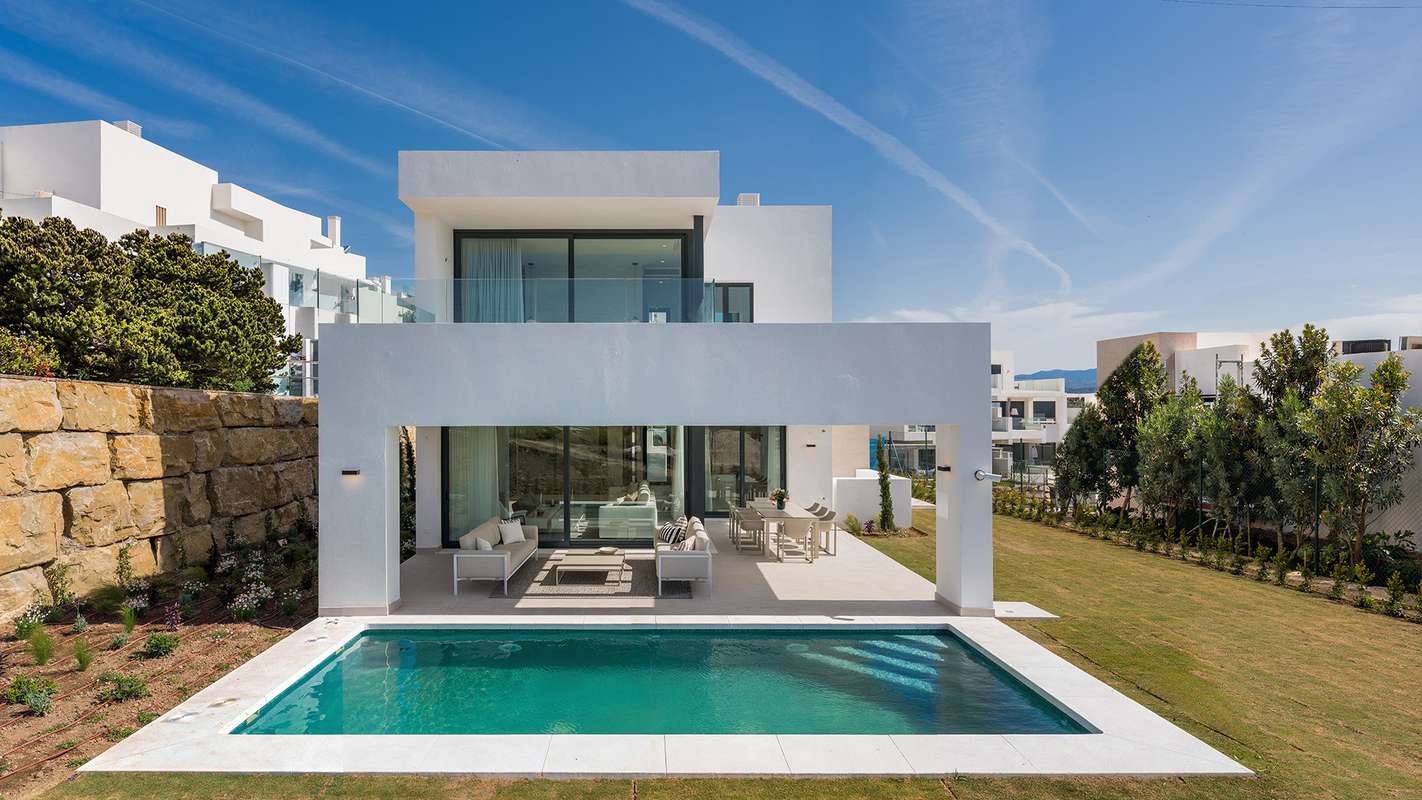 Villa en campo de golf en Estepona