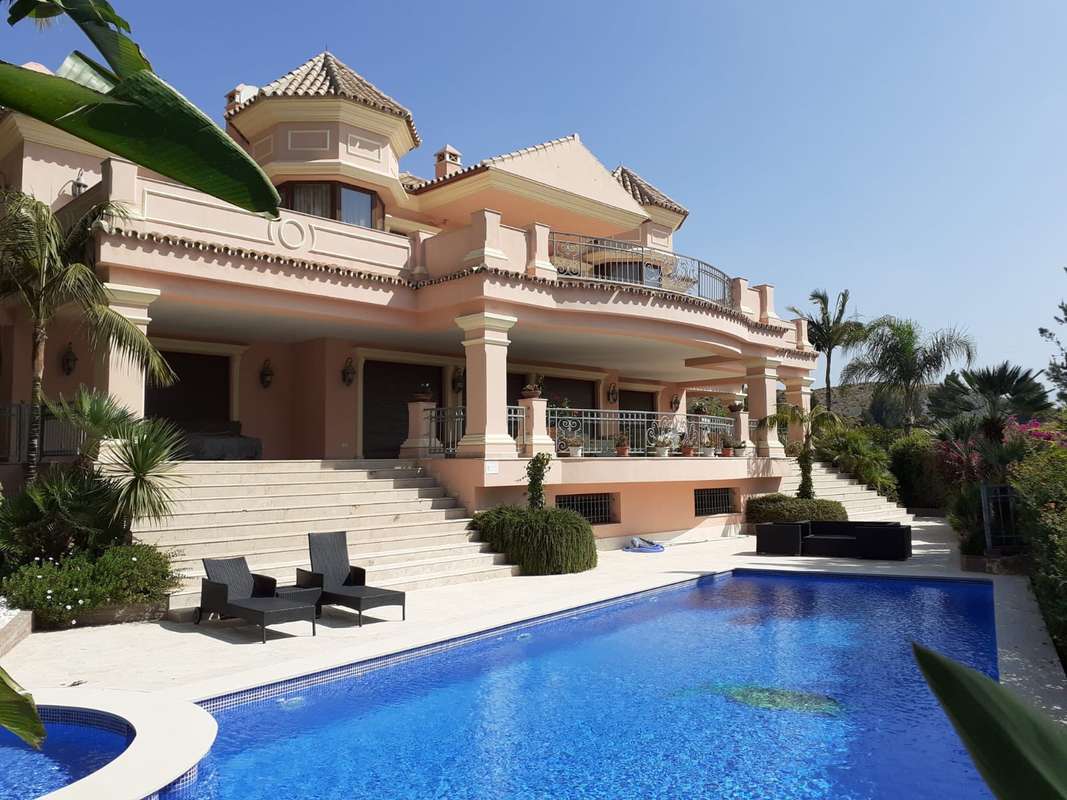 Detached Villa of 4 bedrooms
