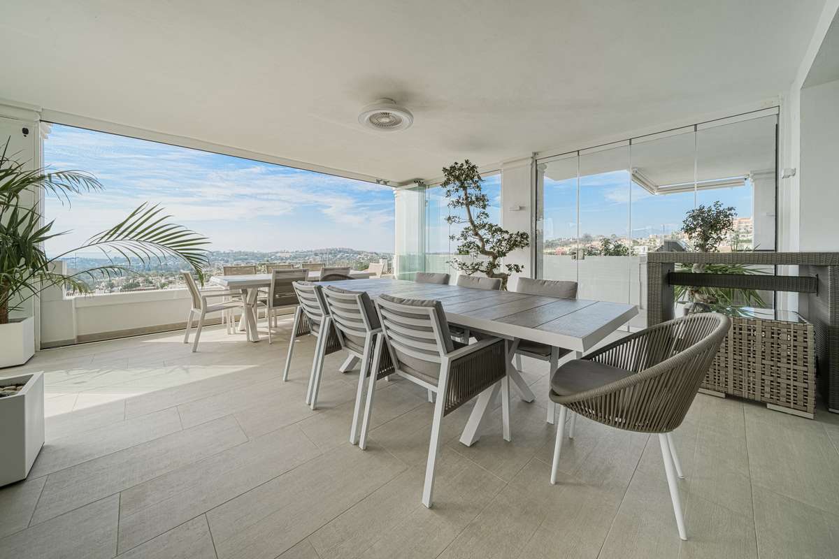 Apartment with sea view in Marbella