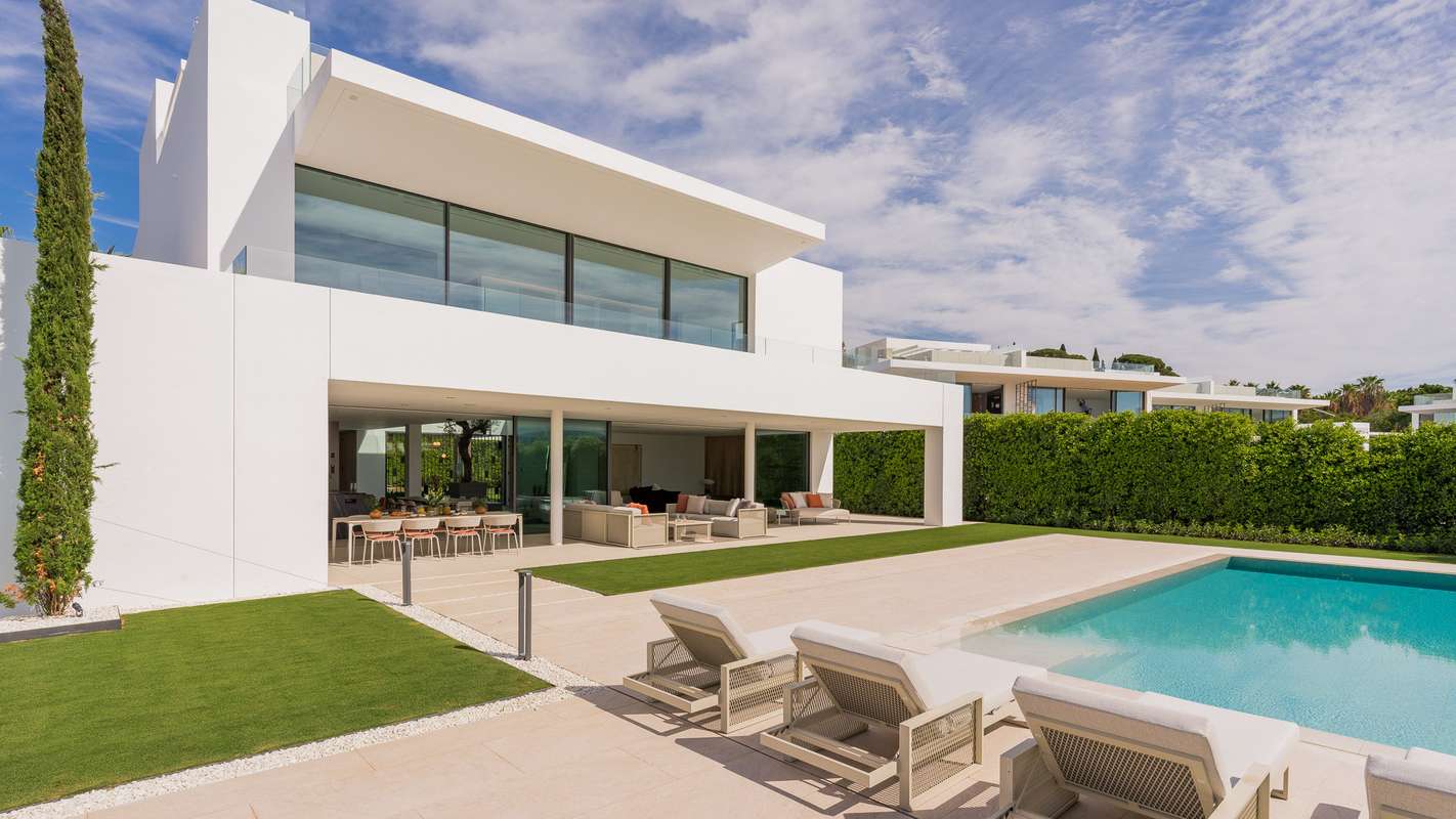 Villa near the beach in Marbella