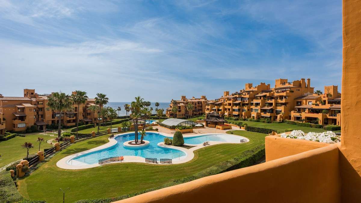 Apartamento con vistas al mar en Estepona