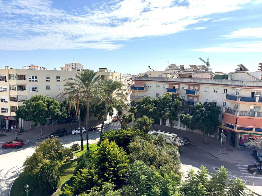 Ático con terraza en Estepona