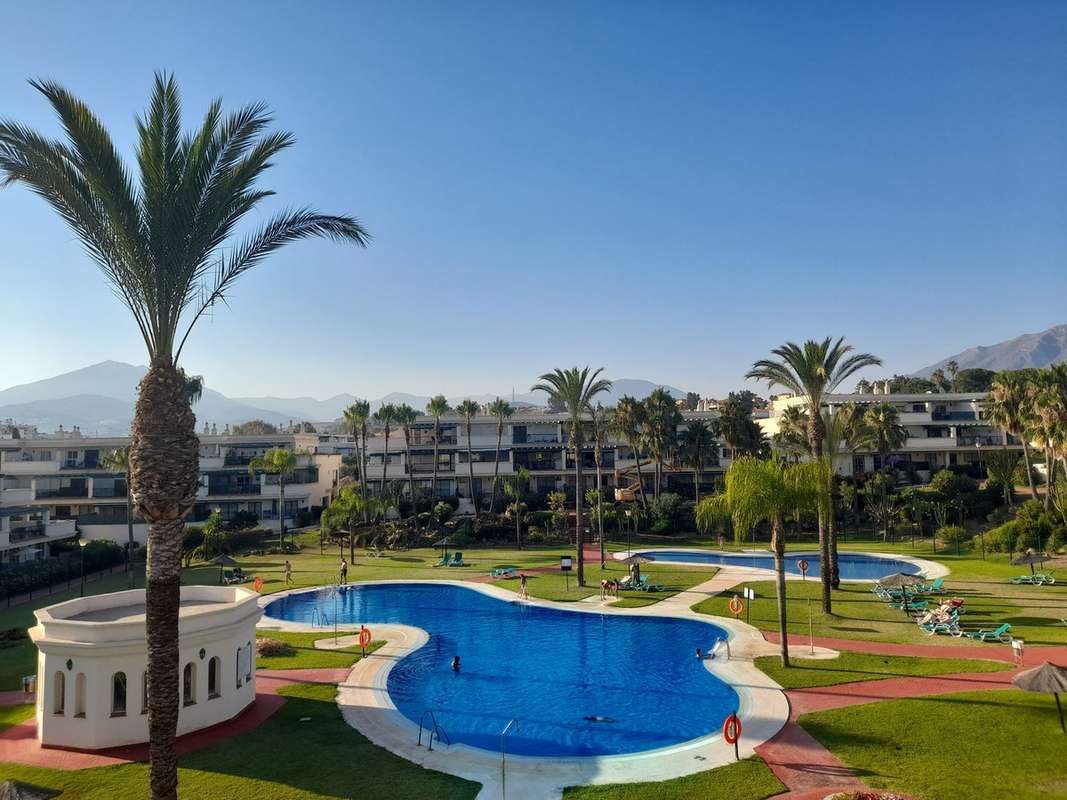 Apartamento con terraza en Marbella