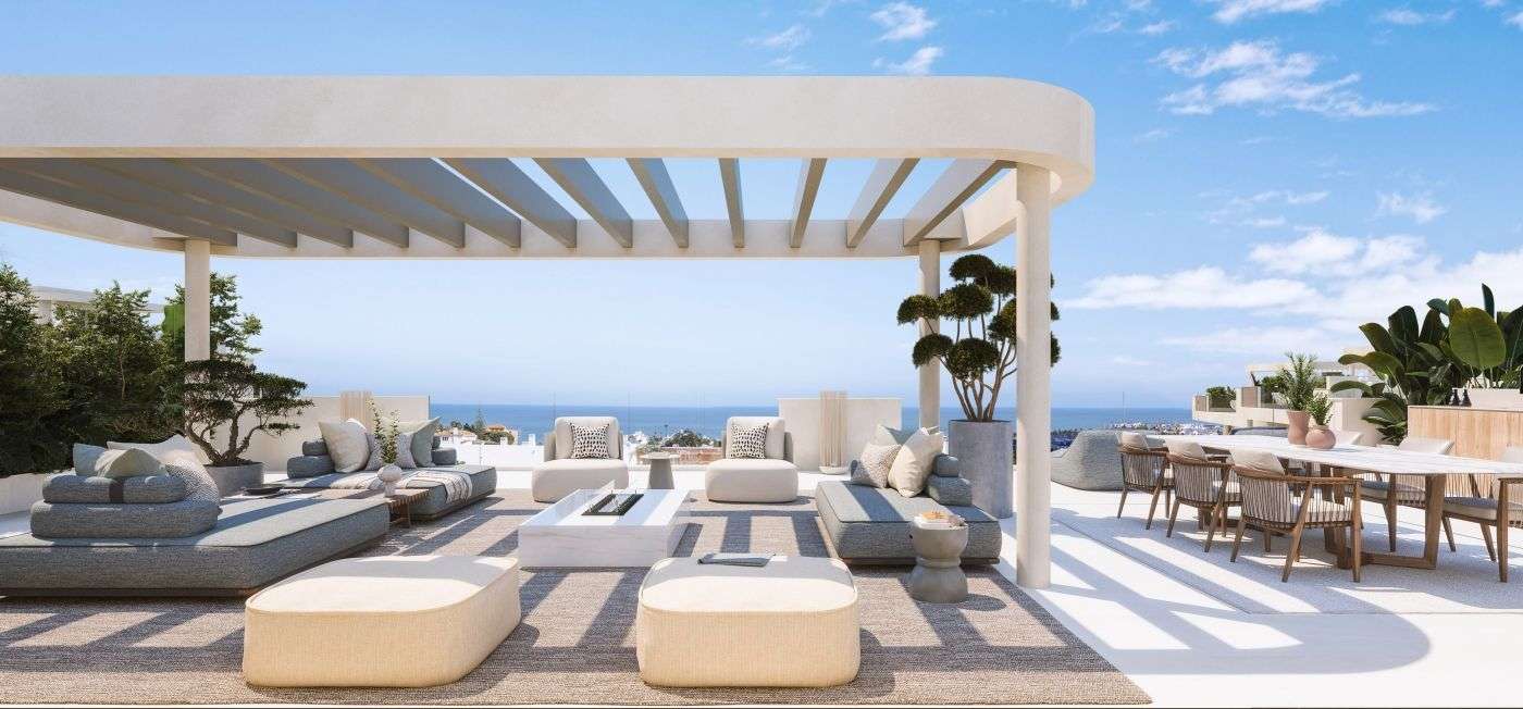 New Build 4-Bedroom Penthouse with Sea Views Near Estepona Marina
