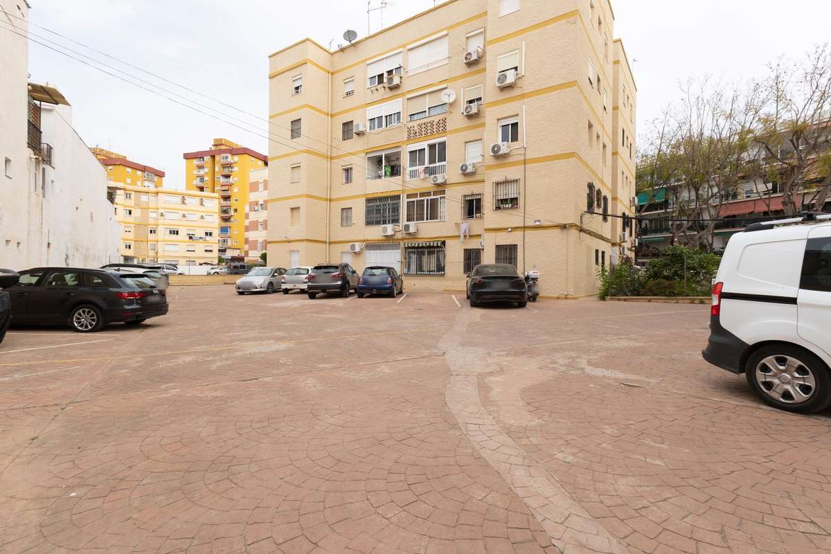 Apartment with parking in Fuengirola
