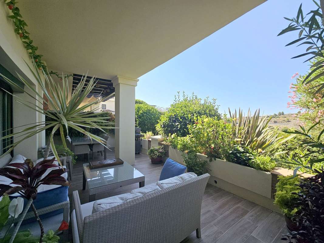 Apartment with 5 bedrooms in Benahavís